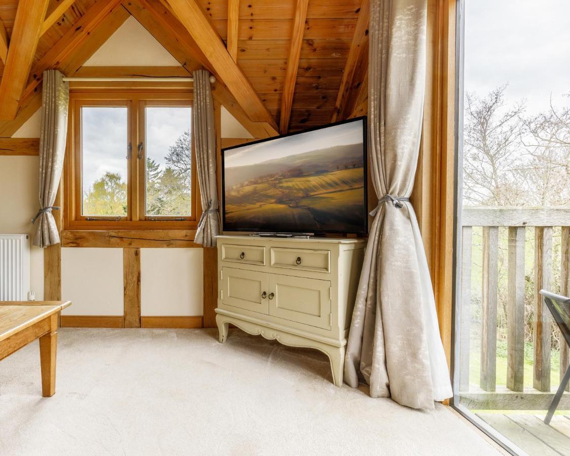 Oak Mead Villa Wrexham Phòng bức ảnh