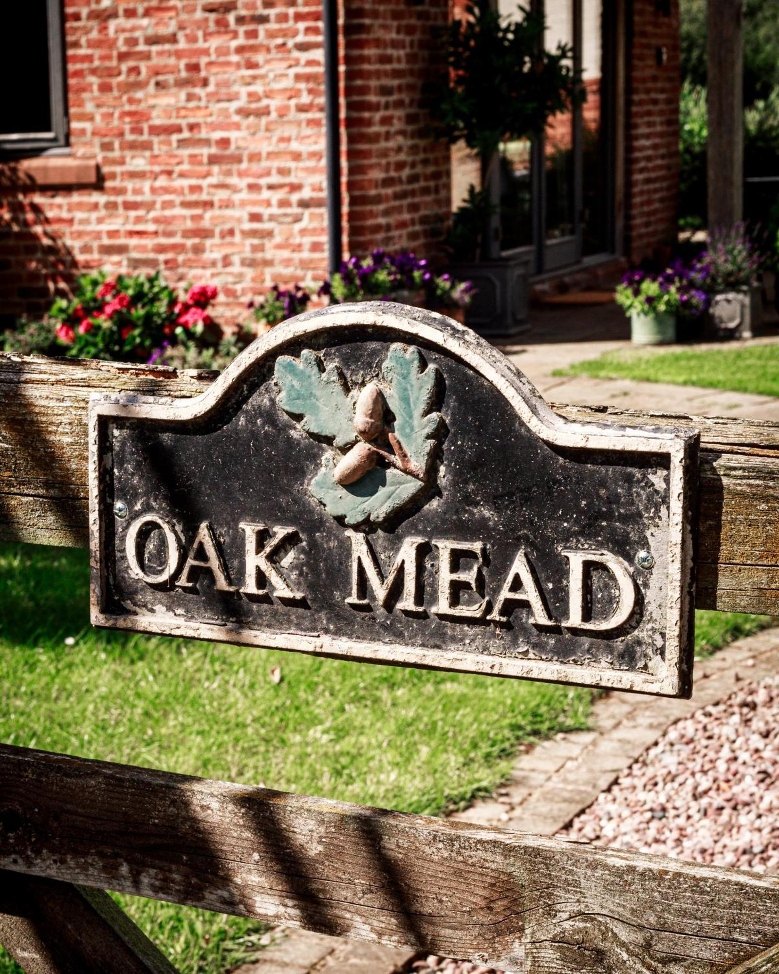 Oak Mead Villa Wrexham Ngoại thất bức ảnh