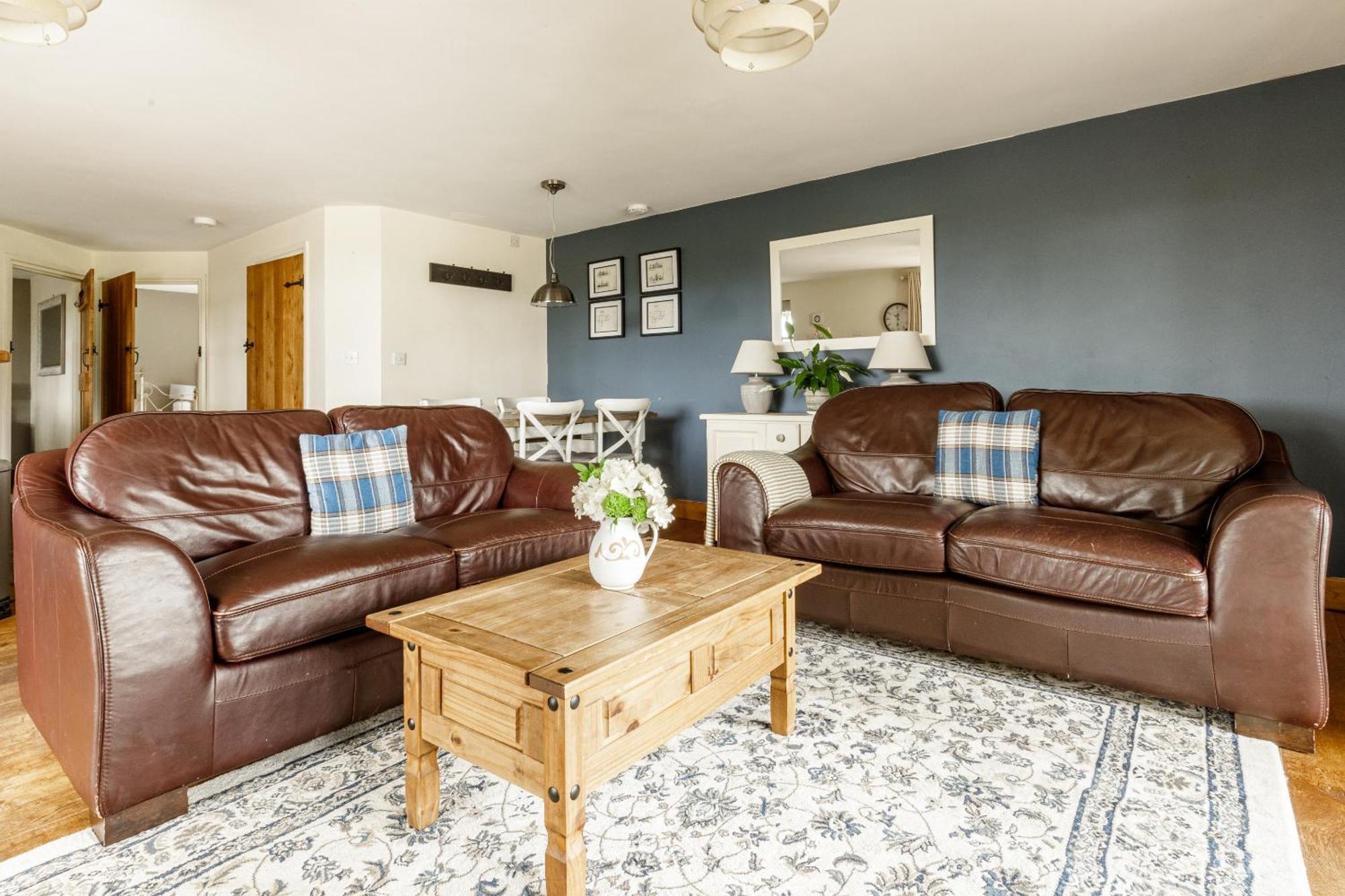 Oak Mead Villa Wrexham Phòng bức ảnh
